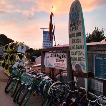 Alki Kayak rental shack